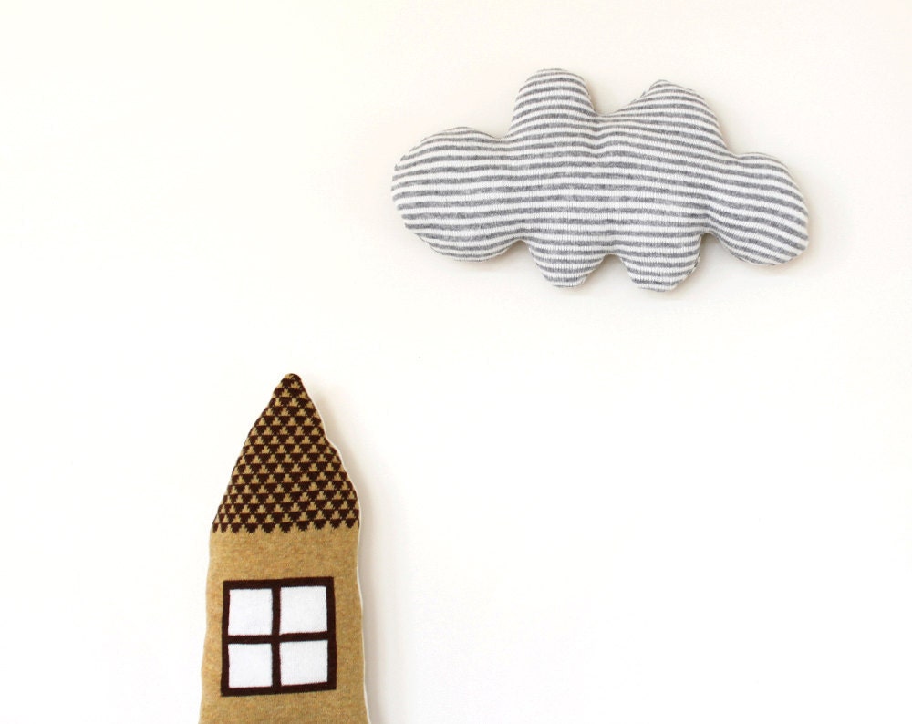 Little HOUSE shaped pillow - yellow and brown