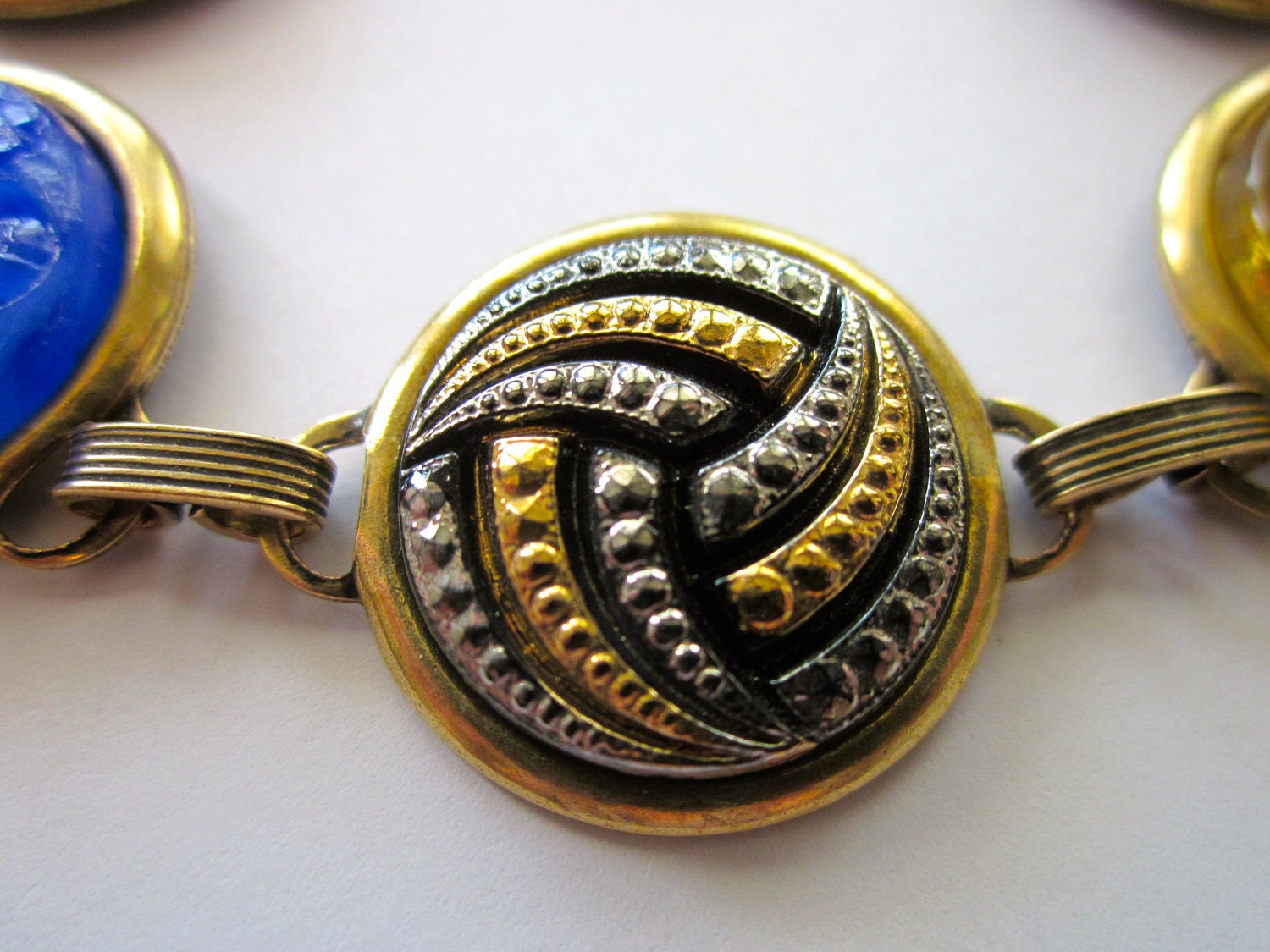 WATER POLO University California antique button bracelet, all glass buttons, blue & gold