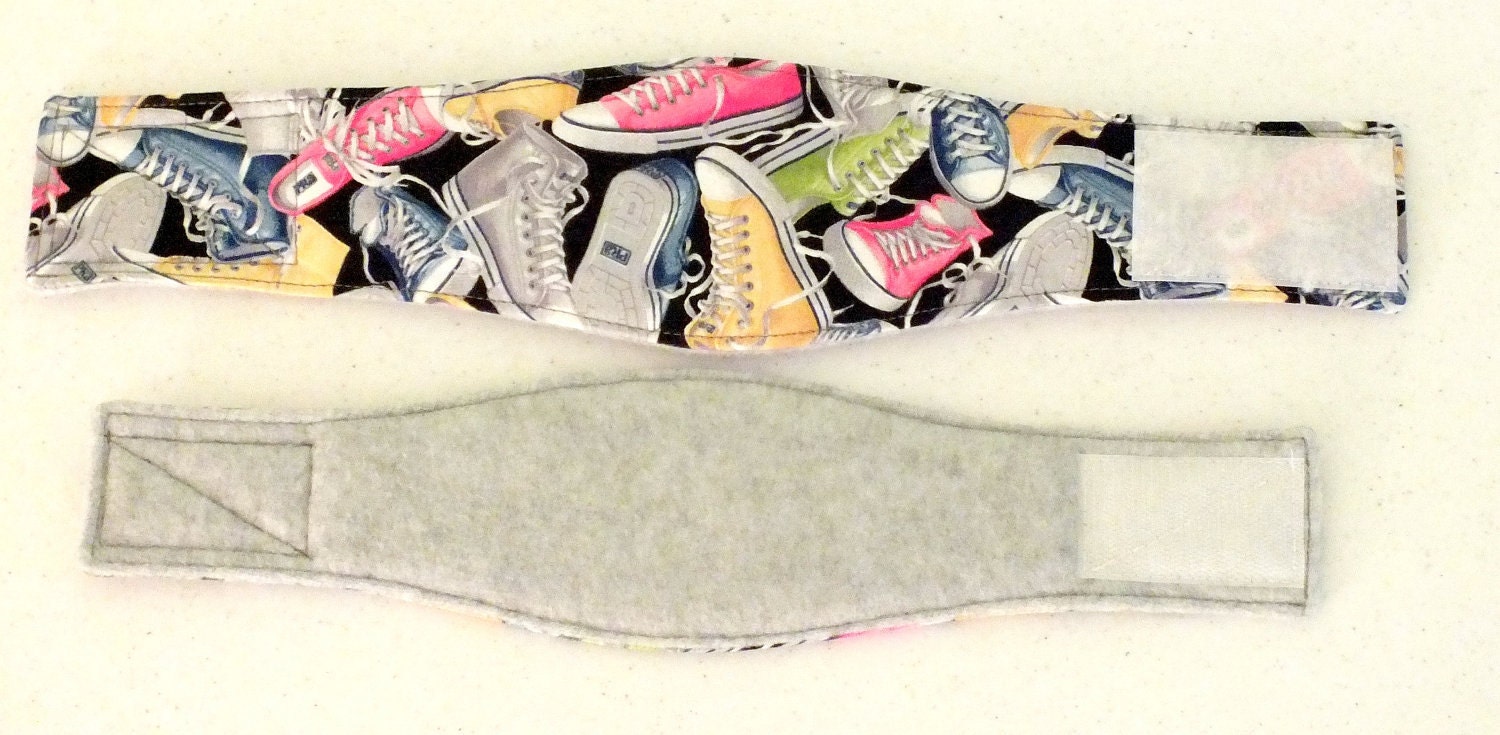 Sneakers Belly Band for male dogs with incontinence or marking issues. XS Long, dog diaper