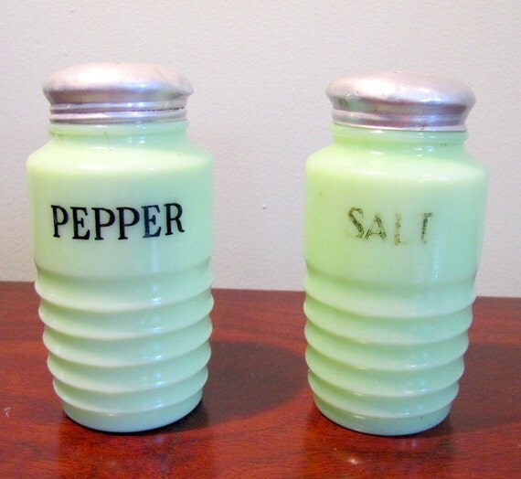 Vintage McKee Jadeite Salt Pepper Shakers Jadite by barbsbin