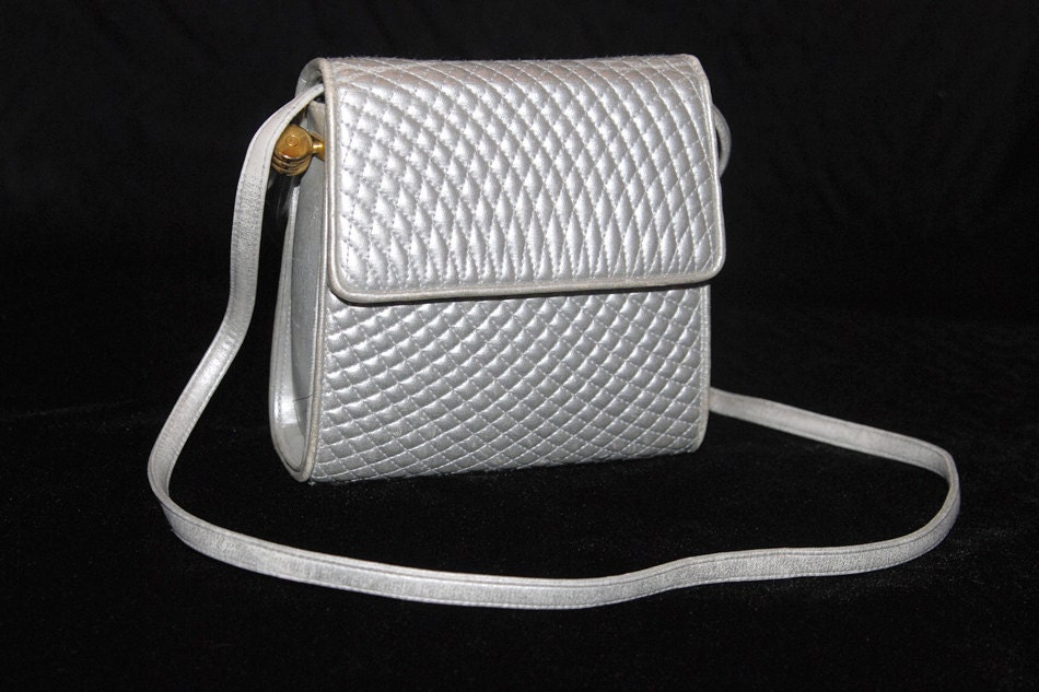 Vintage Quilted Silver Handbag 1970's with Lucite Handle