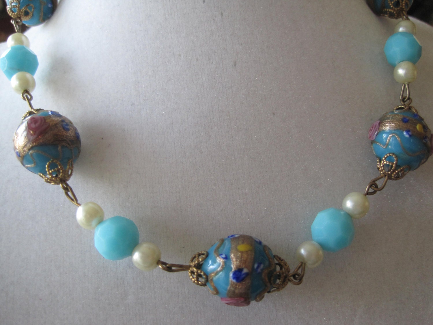 Wedding Cake Venetian Glass Pearl Necklace Vintage