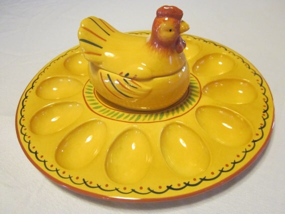 Vintage Deviled Egg Plate With Chicken by catgirls on Etsy