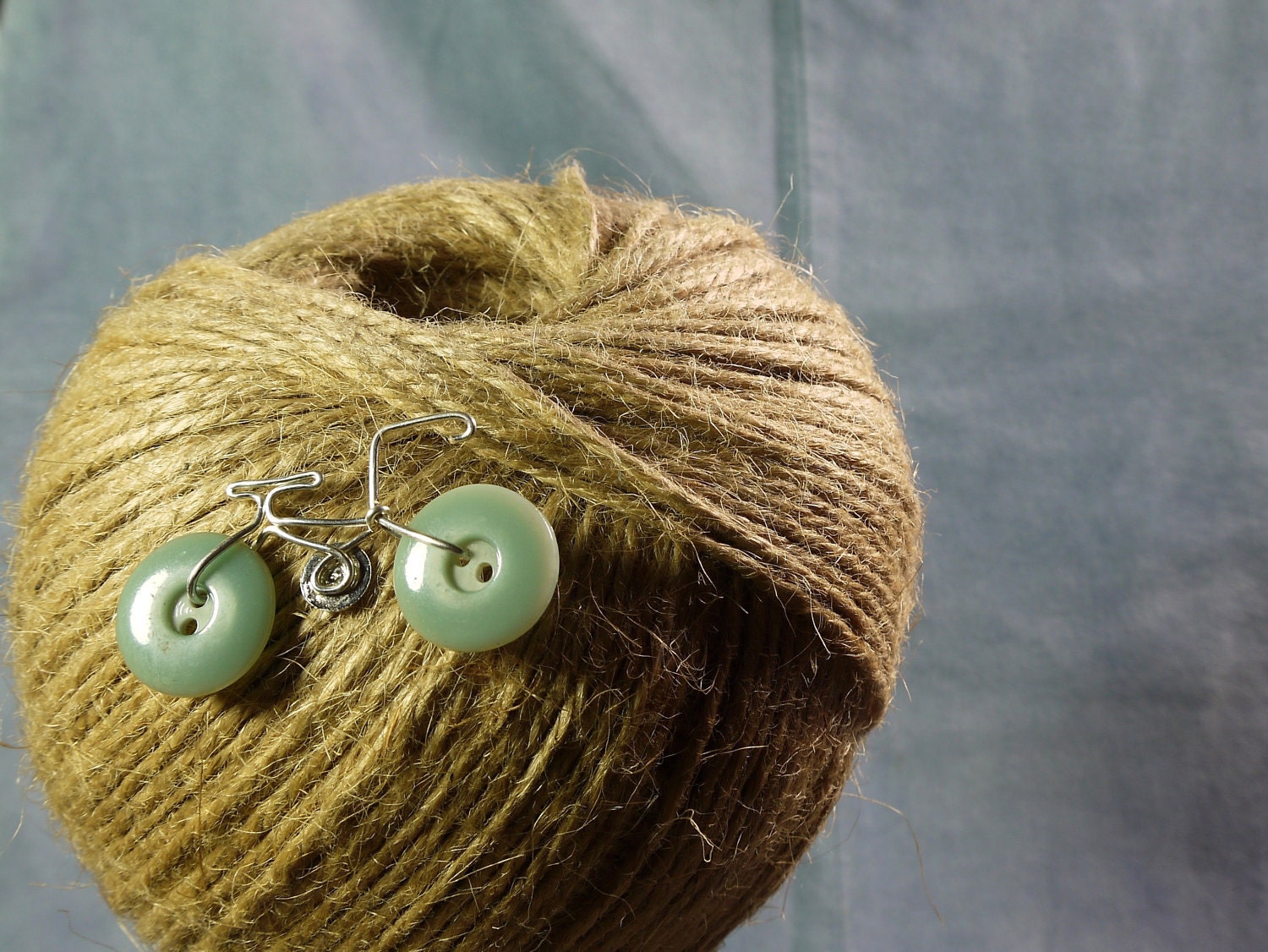 Vintage Button Bicycle Pin Brooch (mint green)