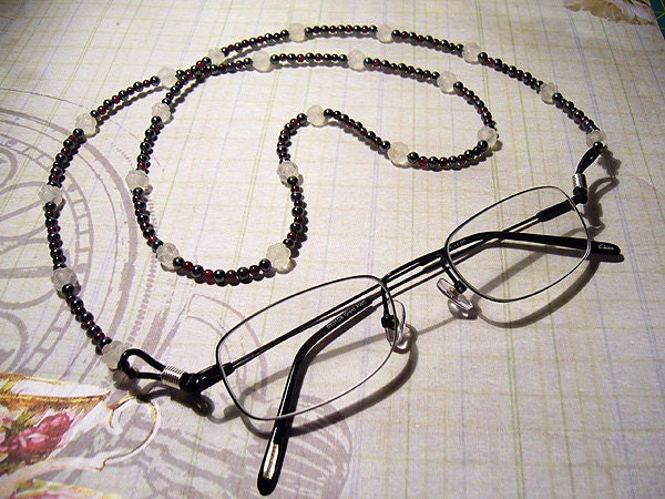 Tatiana - Garnet, Hematite and Frosted Glass Eyeglass Chain