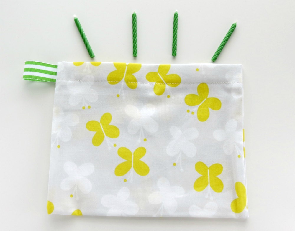 Butterfly Gft Bags / Party Favors / Fabric Goody Bags / Birthday Goodie Bags / Cloth Treat Bags / 9 x 7 inches / Set of 5 Il_170x135