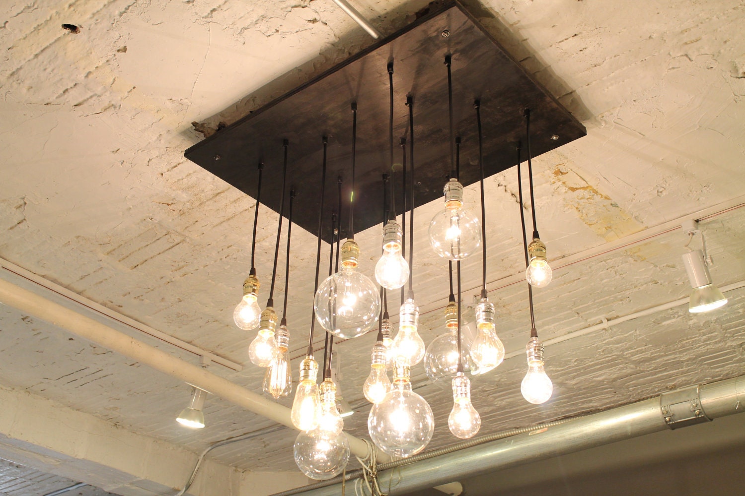 Industrial Chandelier with vintage bulbs - urbanchandy