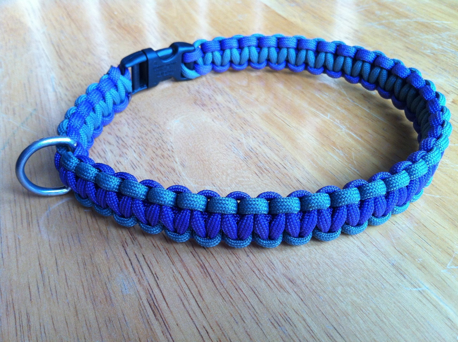 Medium Breed Dog Paracord Collar