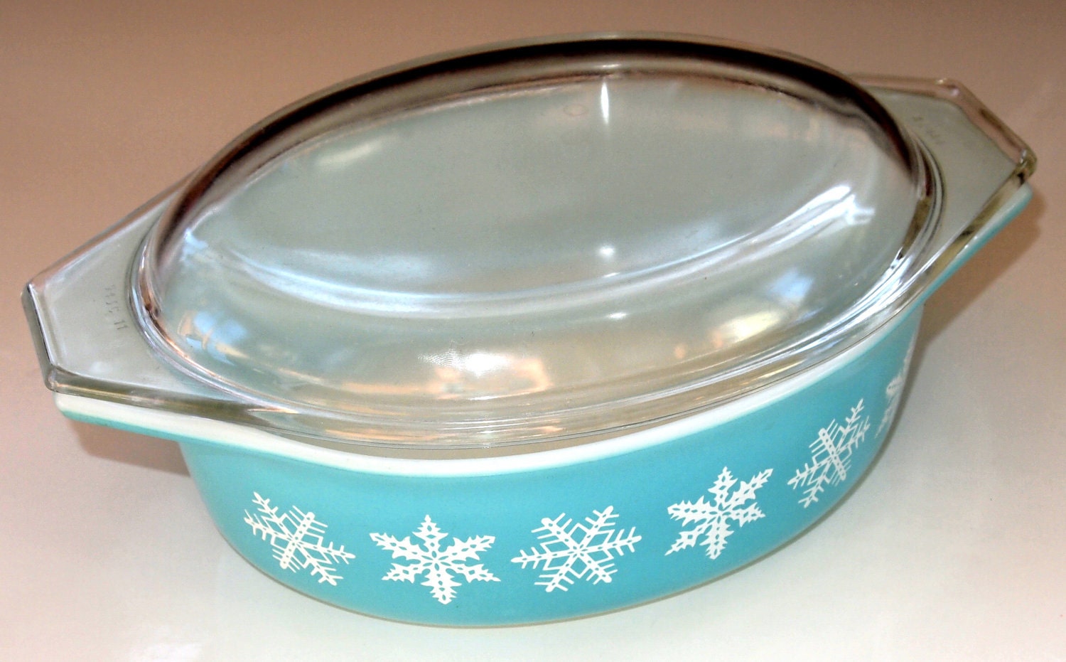 Vintage Pyrex Snowflake