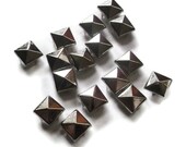 10mm SIlver Clothes Studs, 50 Pieces Pyramid Studs, Diy