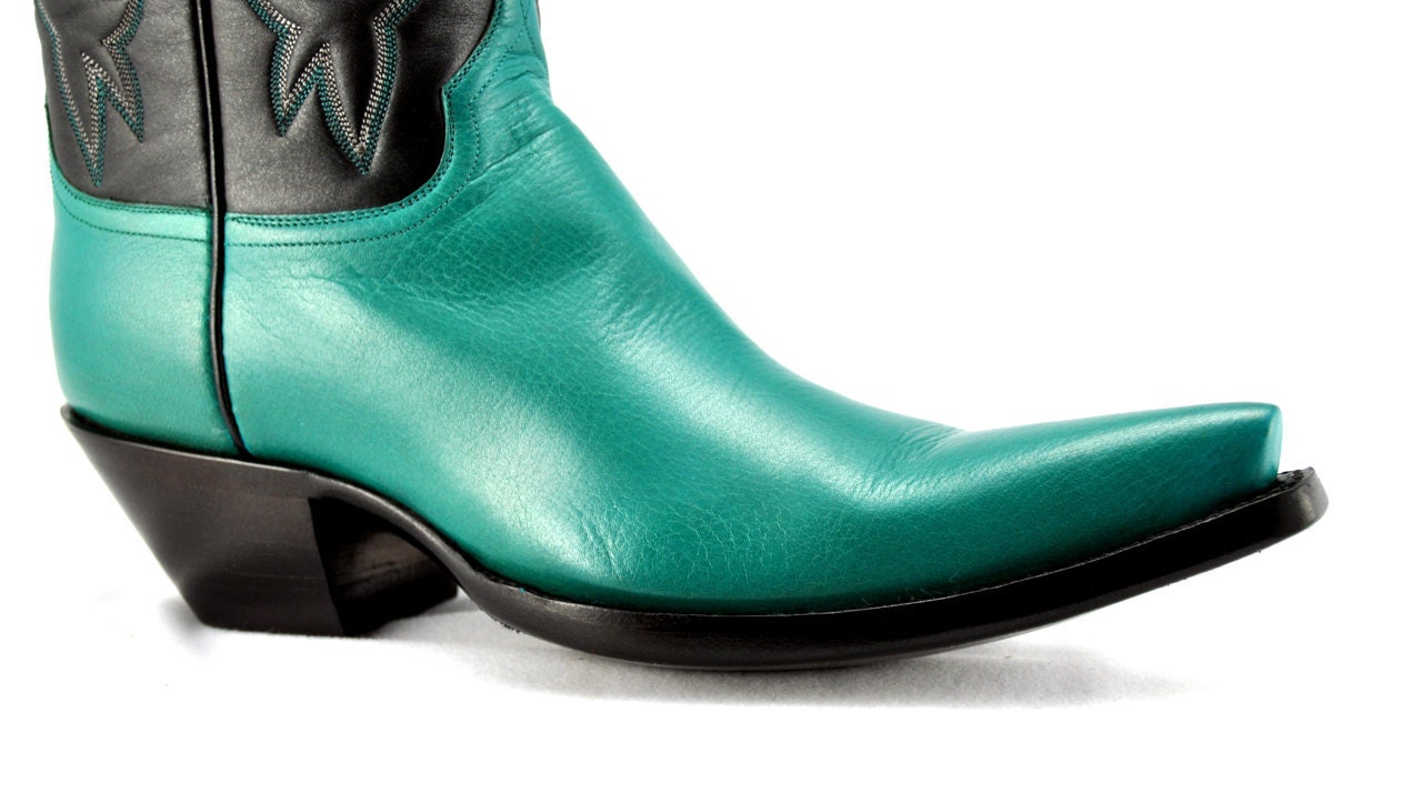 Ready To Wear - The RIOJA COWBOY Boot - Womens Size 9.5  - handmade mod western style in turquoise calfskin leather