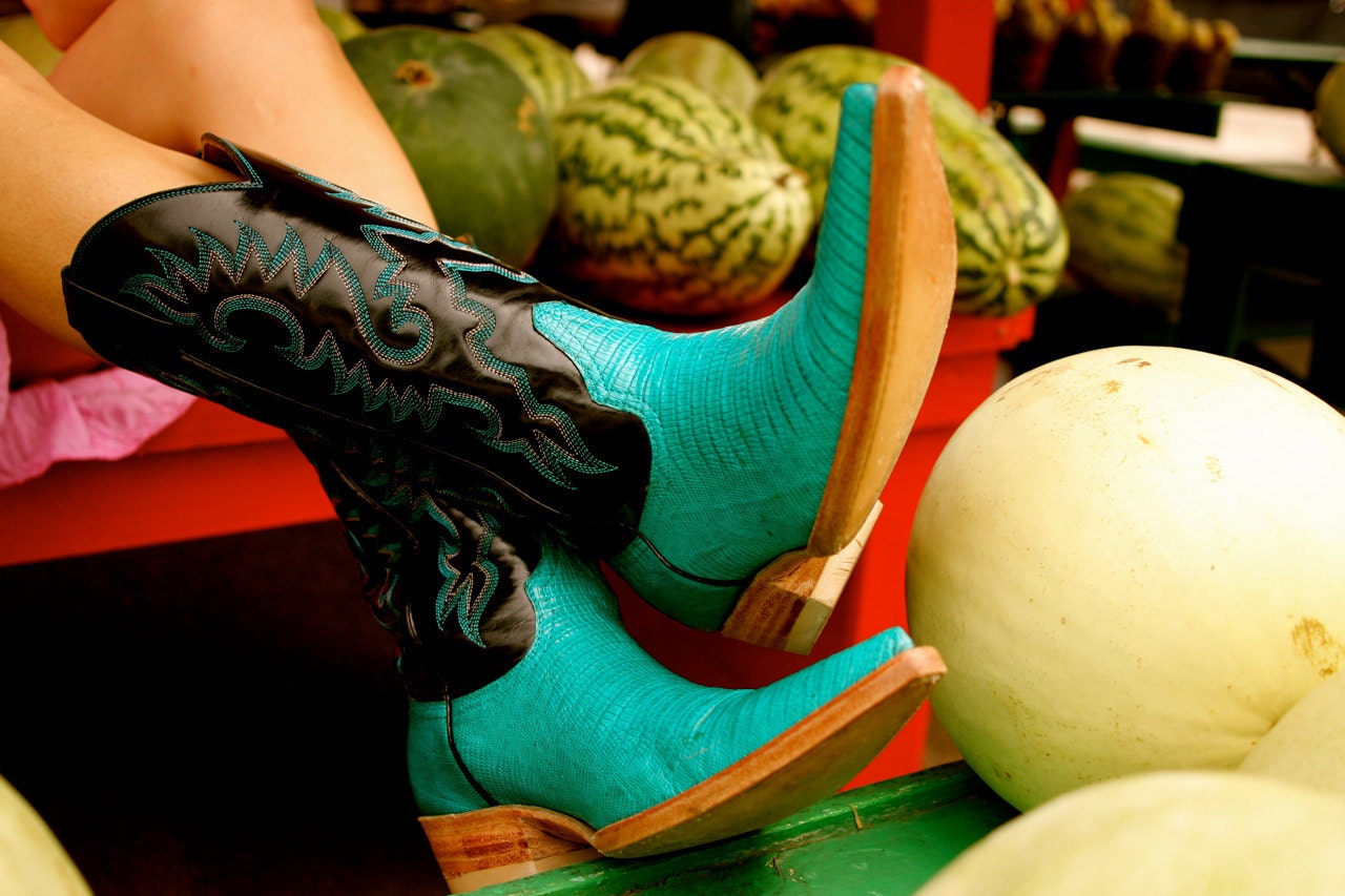 Custom Made  - The RIOJA COWBOY Boot - mod western mexicano style in turquoise lizard