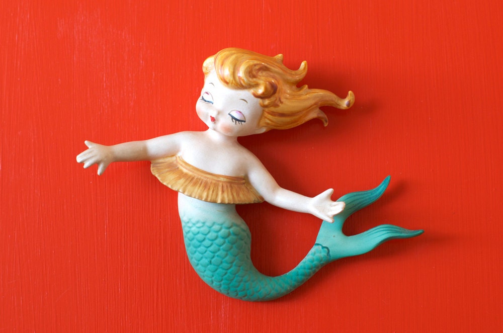Mid Century Lefton Hawaiian Hula Mermaid Wall Plaque Figurine