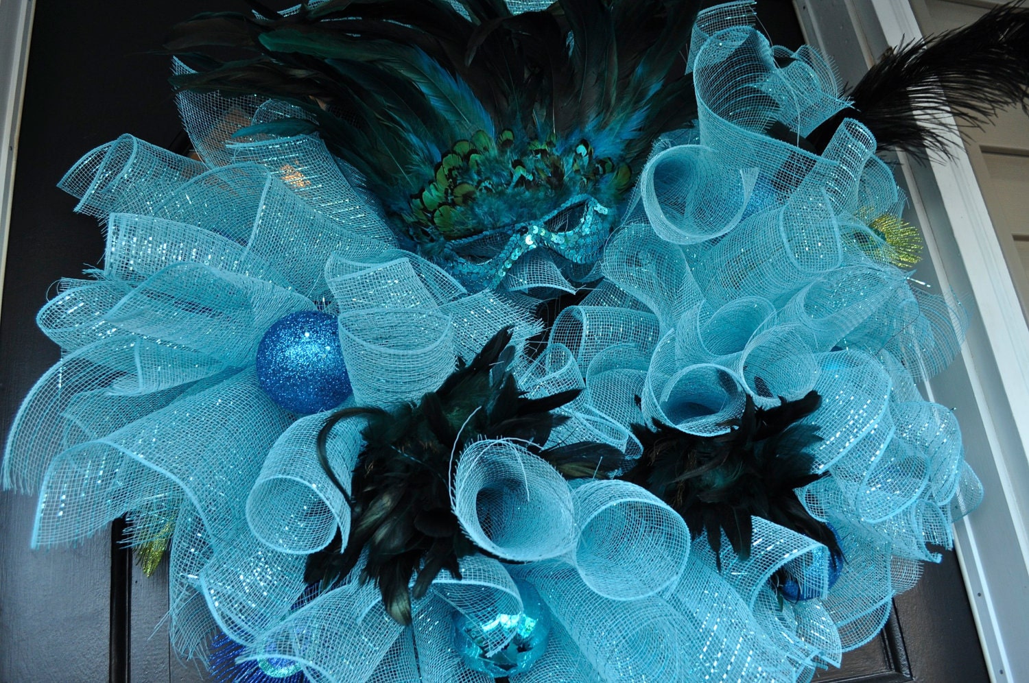 Mardi Gras Wreath, Spiral Wreath, Deco Mesh, Blue Wreath, Wreath, Deco Mesh Wreath, Mardi Gras, Electric Blue, Baby Blue