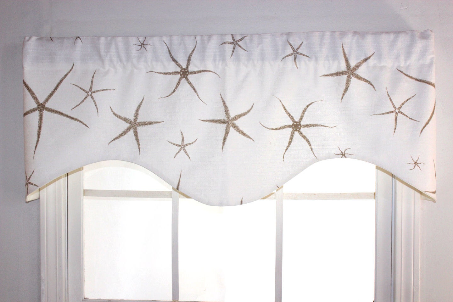 Sea Star Shaped Valance in Tan and Navy
