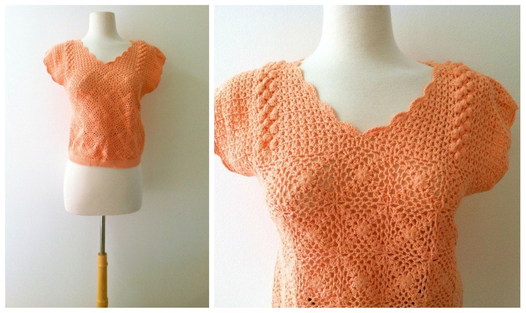 SALE 30% OFF Vintage - 1980's Peach Slouchy Knit Sweater