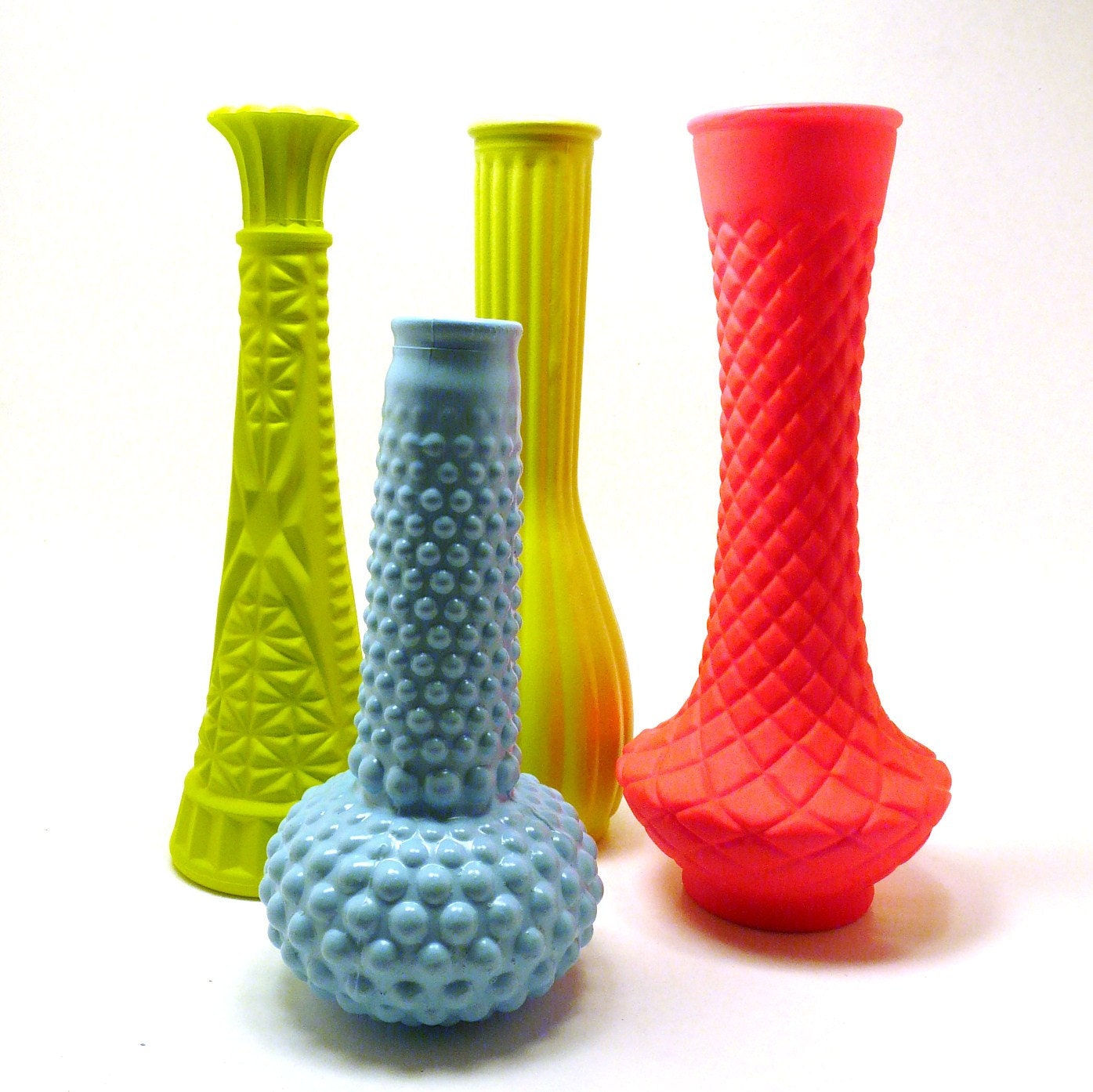 colorful vases, vintage milk glass // upcycled vase collection, lime green, neon pink, aqua blue, kitschy decor, 60s, bright summer trends