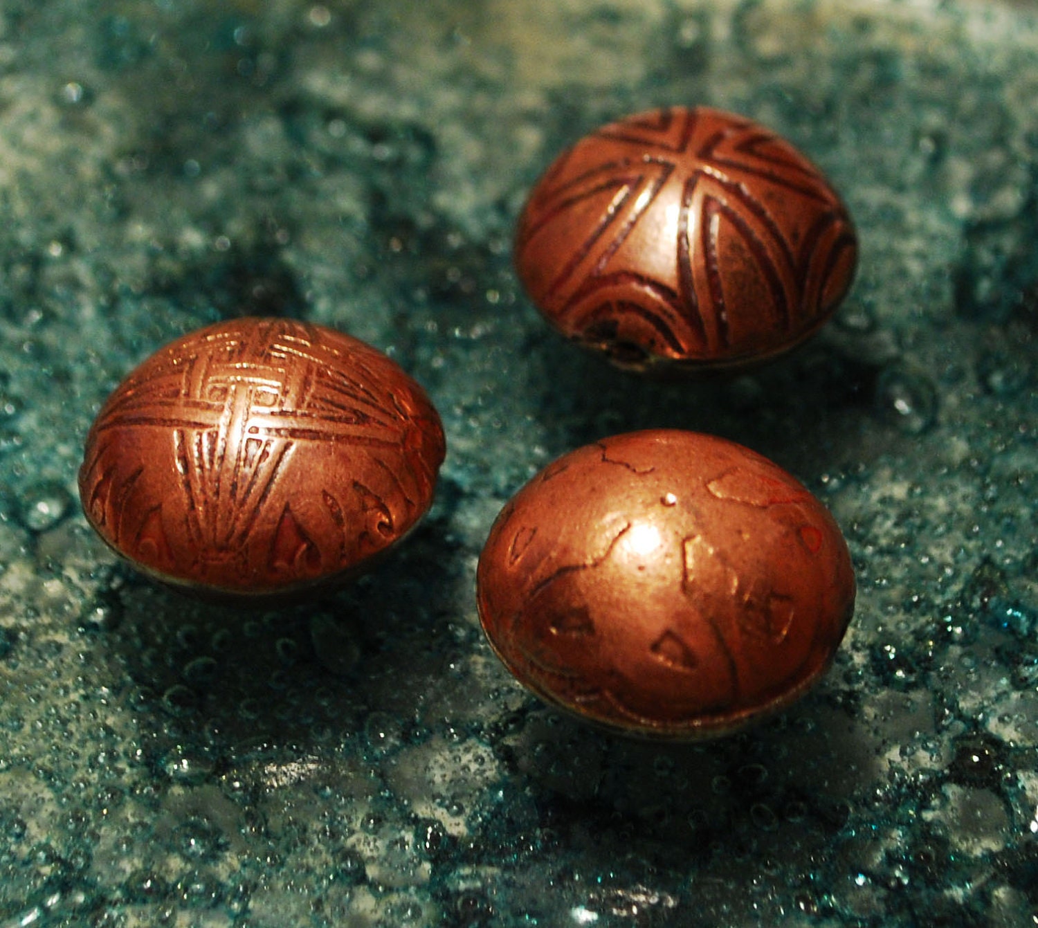 Handmade Copper beads - Celtic cross copper beads - Etched copper beads - antique finish - x3