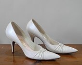50s pearl white Joseph du Val bridal pump / 8N