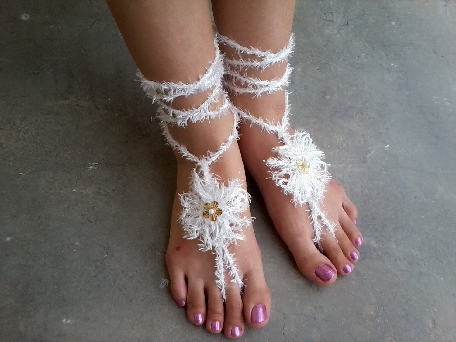 BaREFOOT SANDALS, Crochet White, Chic Nude Summer Bridal Shoes, Foot Jewelry, Hippie Sandals Beach