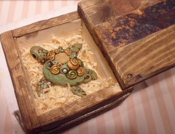 Green Gold Polymer Clay Turtle sculpture and  Driftwood jewellery box