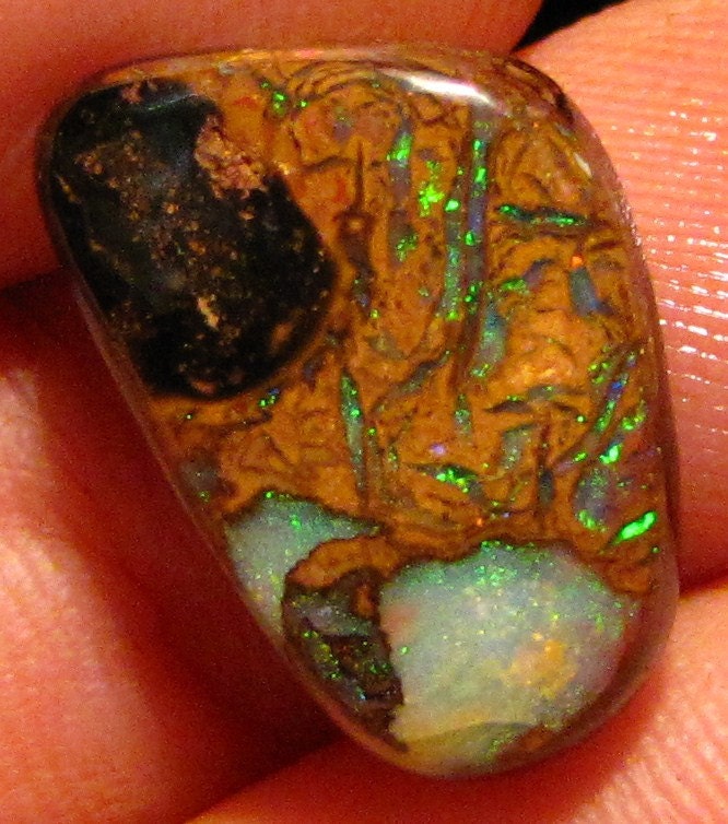 6.7ct  Fantastic Koroit Boulder Opal /Australian opal cabochon  FREE SHIPPING