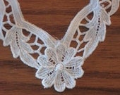 3.75 Yds. Vintage White C Flower Lace Trim/Edging
