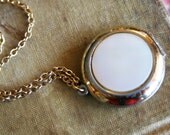 SALE was 35 // Vintage Locket - Mother of Pearl and Gold Plated Brass - 1960s Jewelry 1970s Jewelry