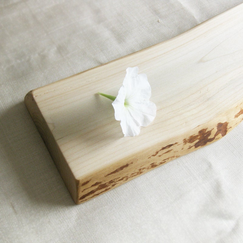 Live edge wood platter - reclaimed soft maple serving cutting bread cheese board tray eco rustic kitchen P122