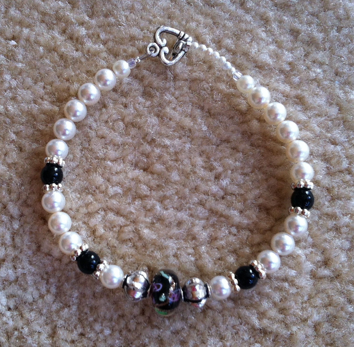 Victorian Charm Pearl (8 inch) Bracelet with Black Onyx Glass Beads