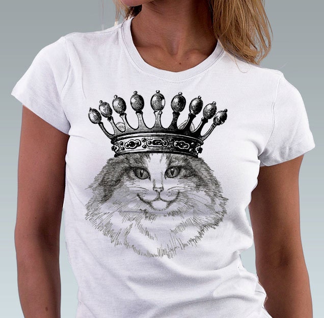 cat with crown shirt