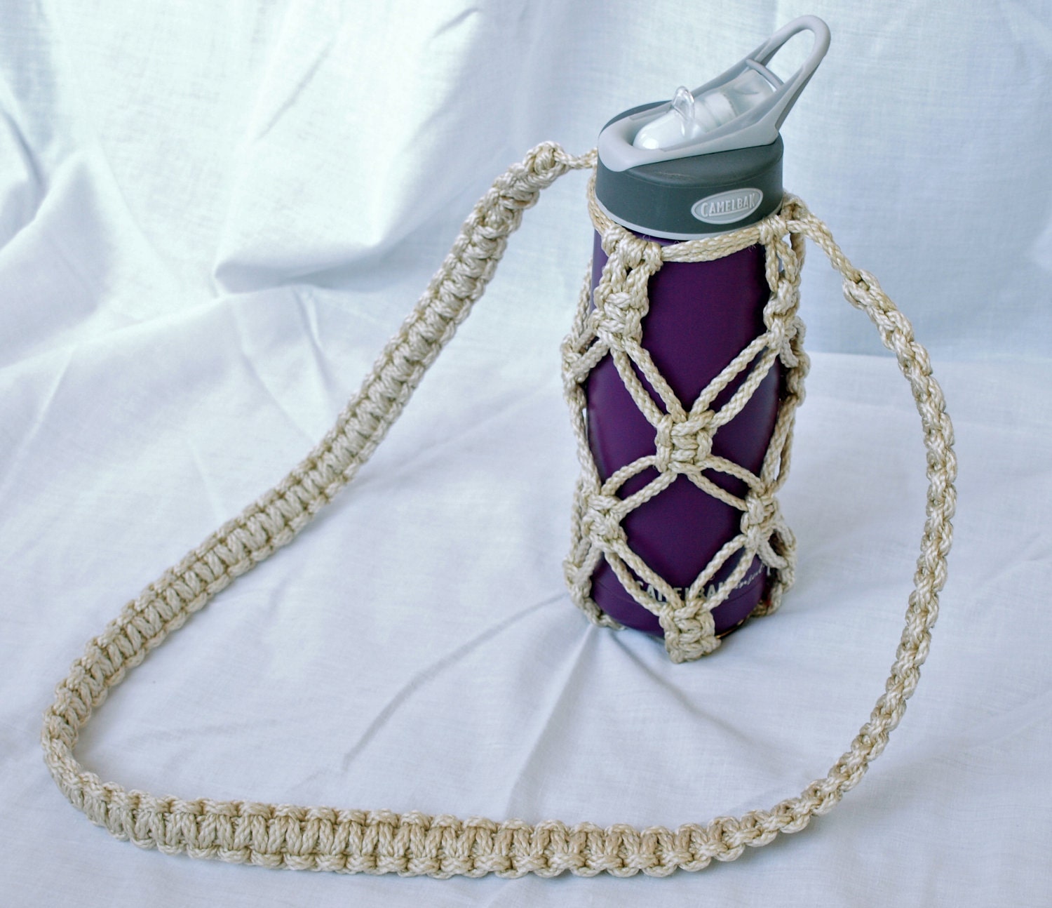 Macrame Water Bottle Holder in Pearl