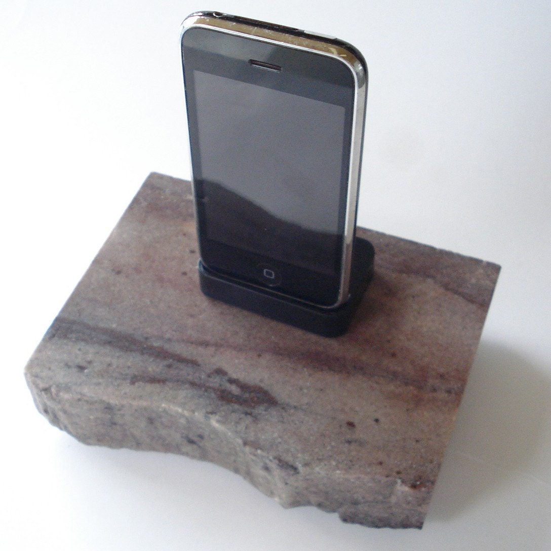 Purple Dunes iPhone 3/3G Dock hand chiseled live edge