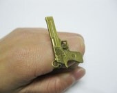 ring---antique bronze gun ring---Z239