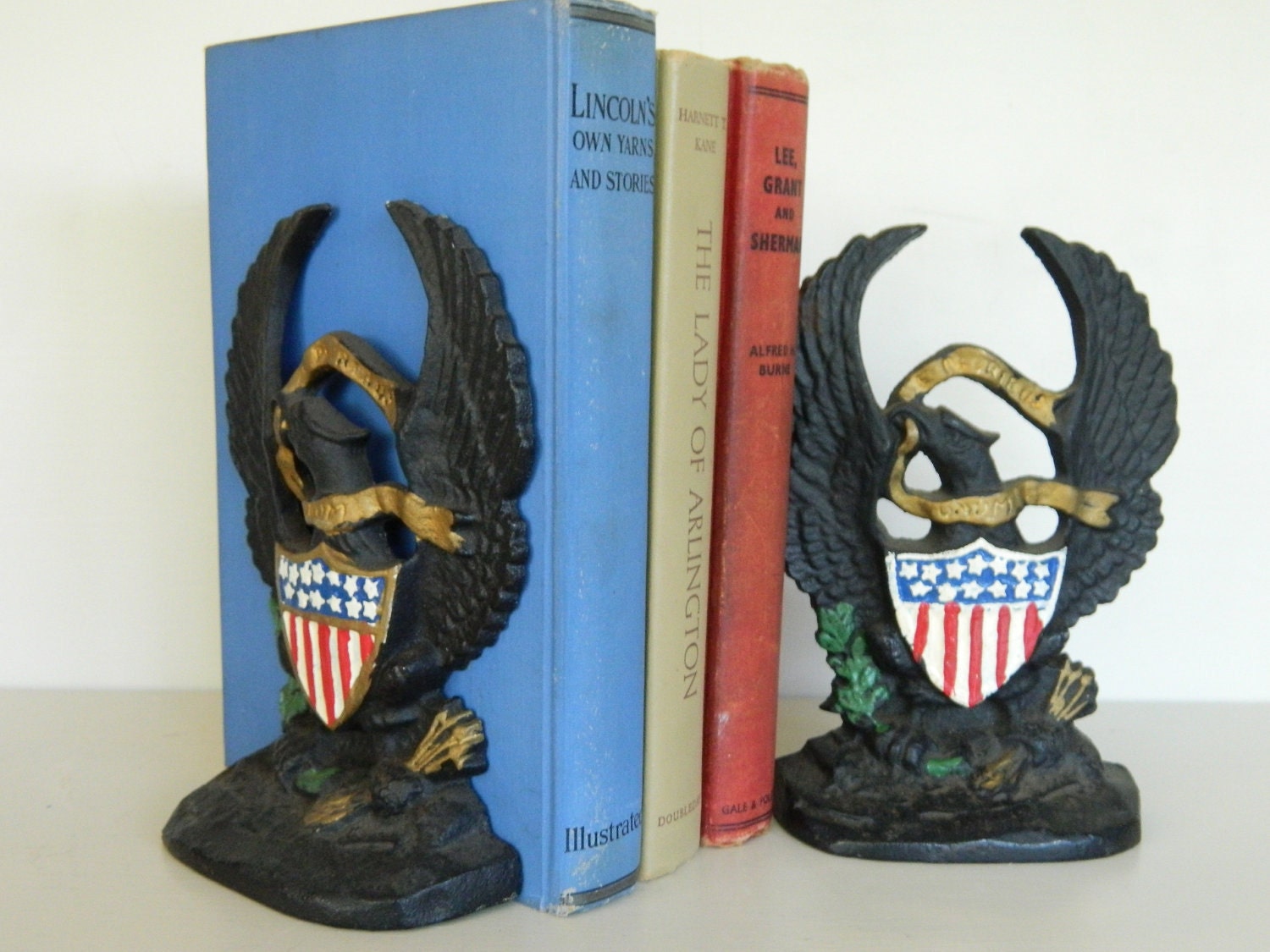 American Eagle E Pluribus Unum Cast Iron Bookends