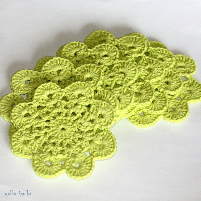 Crochet Coasters. Set of 6 pcs. Light green. Placemat doilies. St Patricks Day.