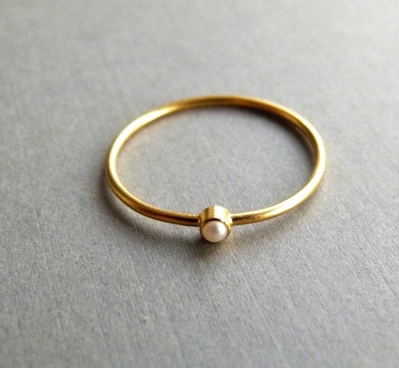 14k Gold Ring - Gold pearl ring - Delicate Gold Ring - Engagement Ring