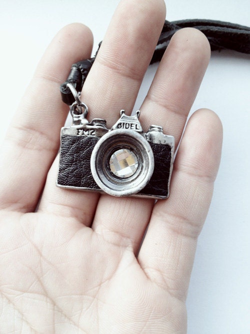 Charming Vintage camera Pendants black Leather Necklace