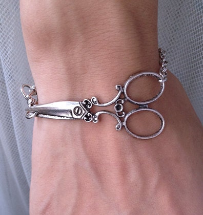 Antique Silver scissor bracelet - victorian bracelet Chain bracelet wish bracelet