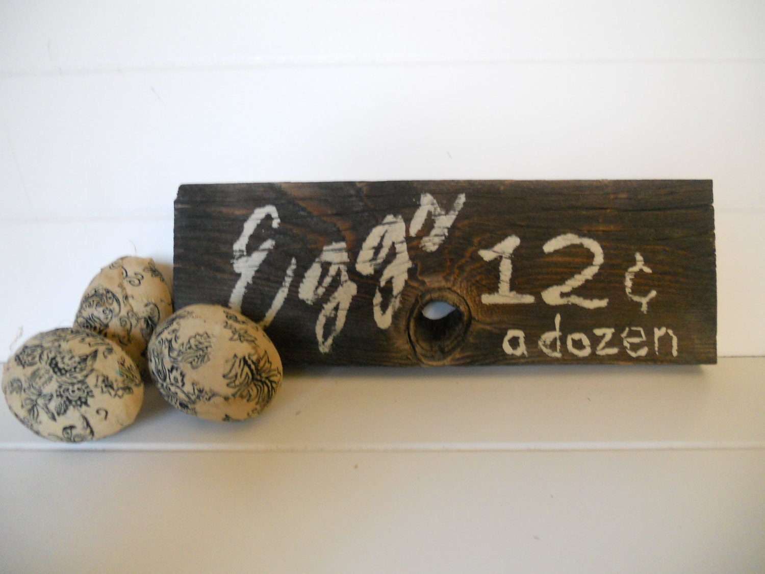 Primitive Eggs for sale sign