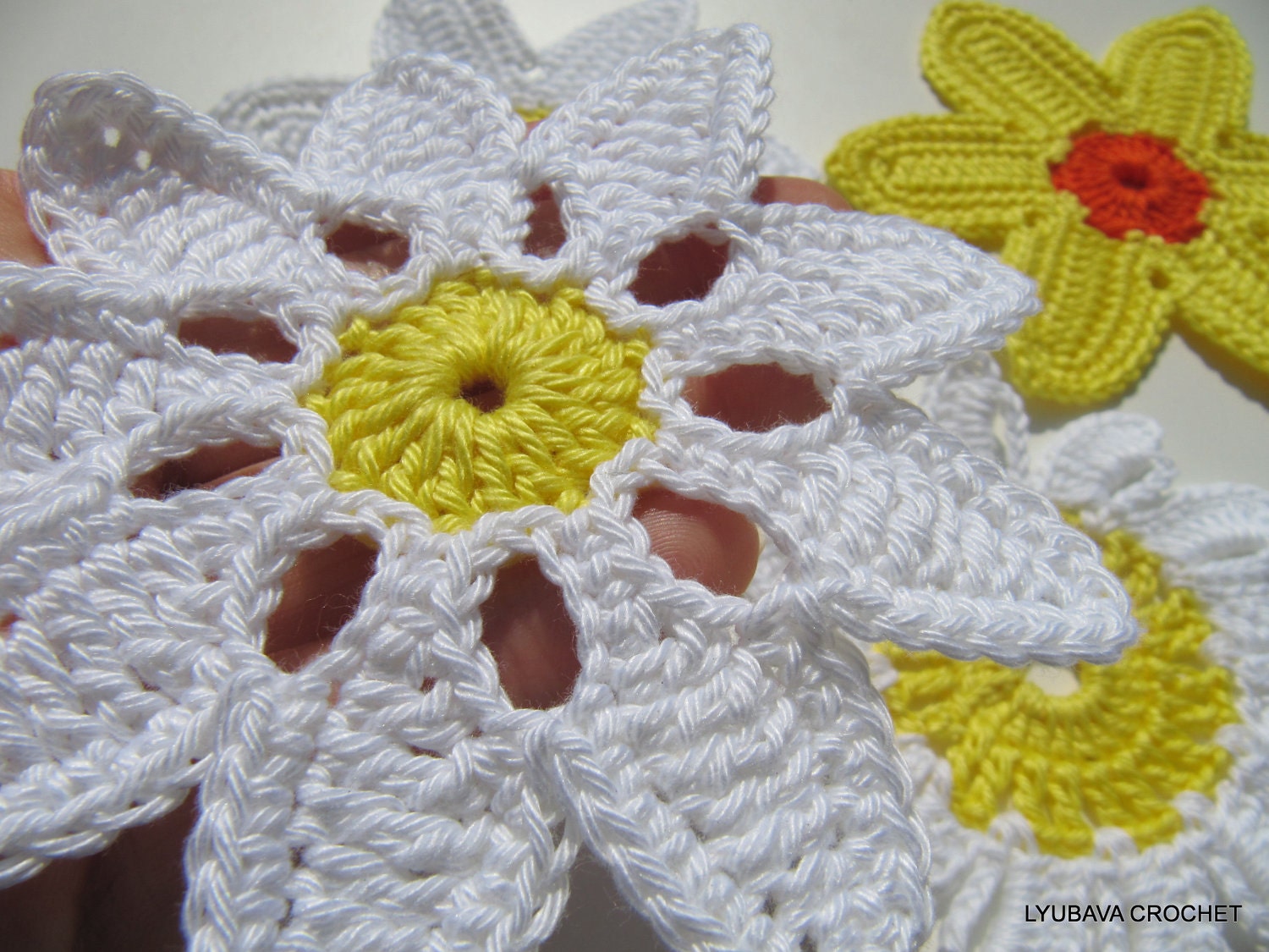 PDF Instant Download Daisy Flowers Crochet Pattern, Beautiful Crochet Chamomile Flowers, Daisy Flowers Lyubava Crochet Pattern number 22