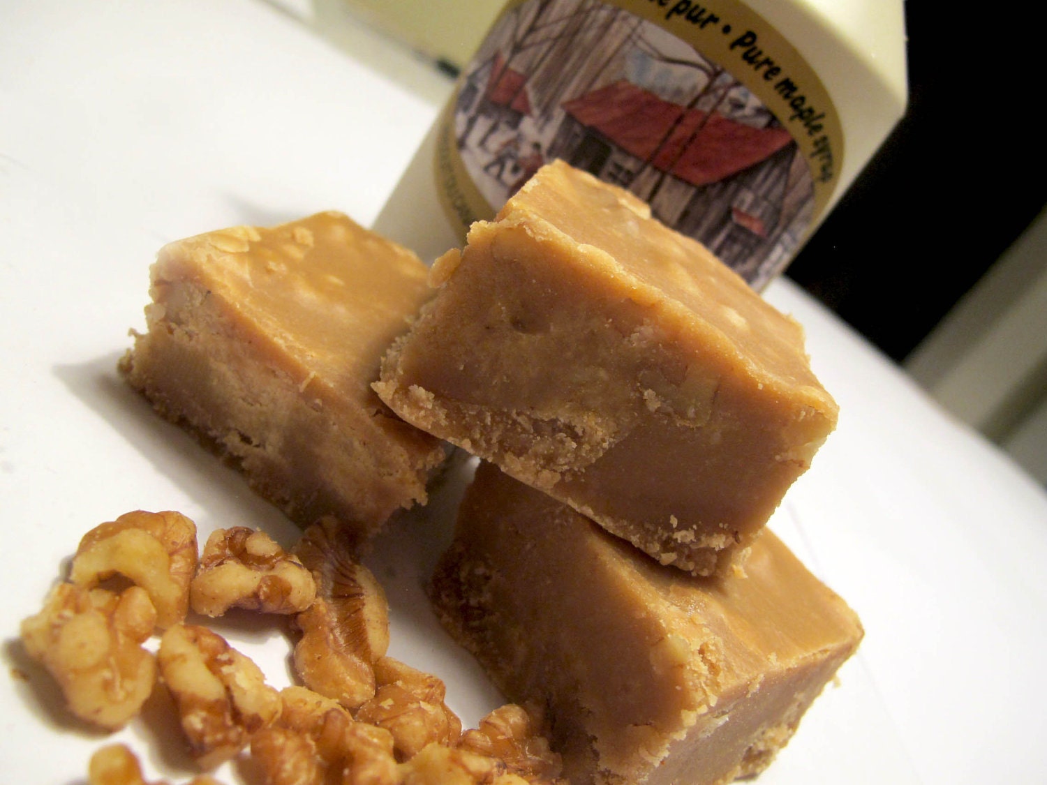 Classic Maple Walnut - 1/2 lb.