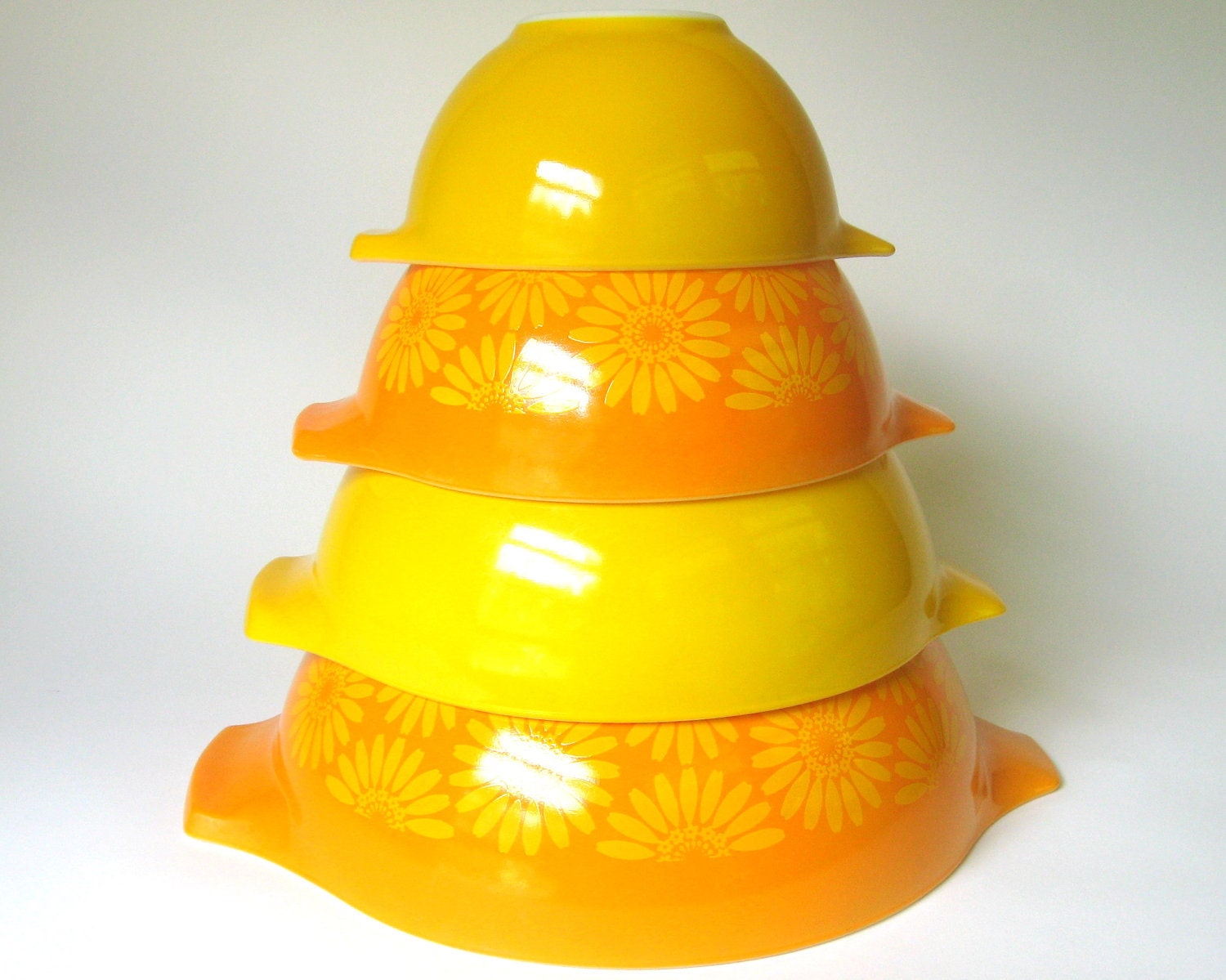 Vintage Pyrex Daisy Cinderella Mixing Bowls Set, 444, 443, 442, 441 Orange & Yellow with Flowers Nesting