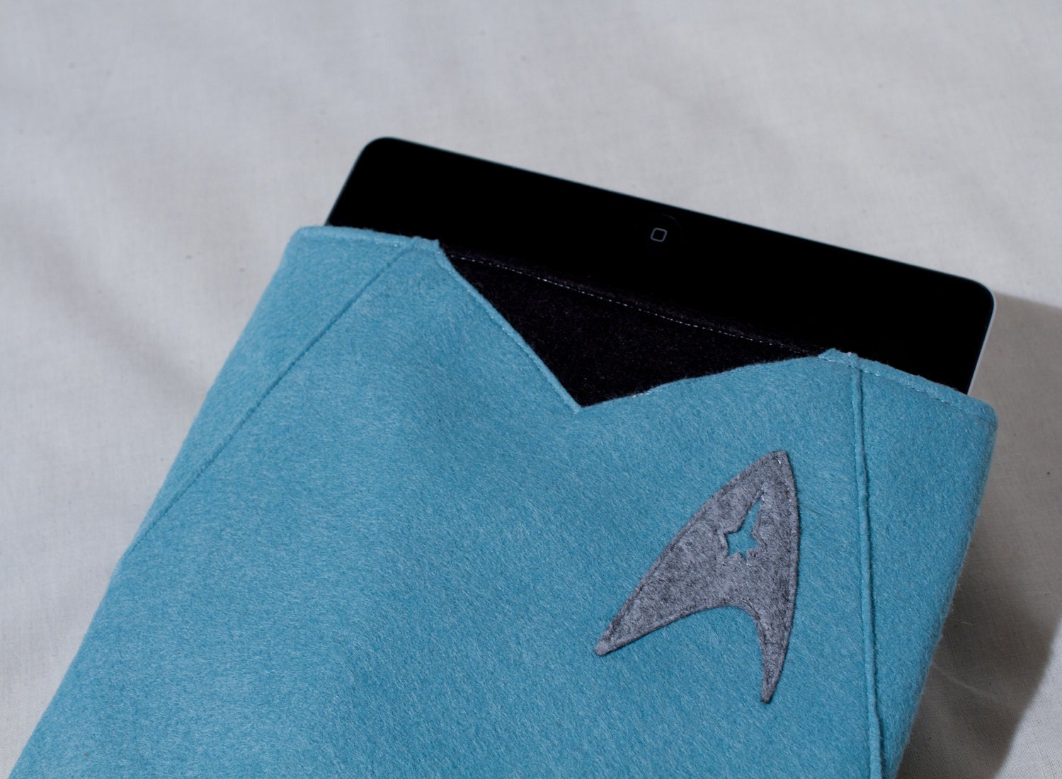 Star Trek uniform inspired iPad envelope case