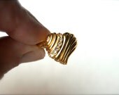 Heart Ring Vintage Avon Goldtone and Rhinestones