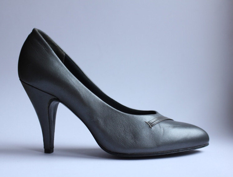 Metallic grey high heel shoes