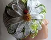 Reserved Free shipping Beanie in White with White Daisy for Children To 5  Cotton