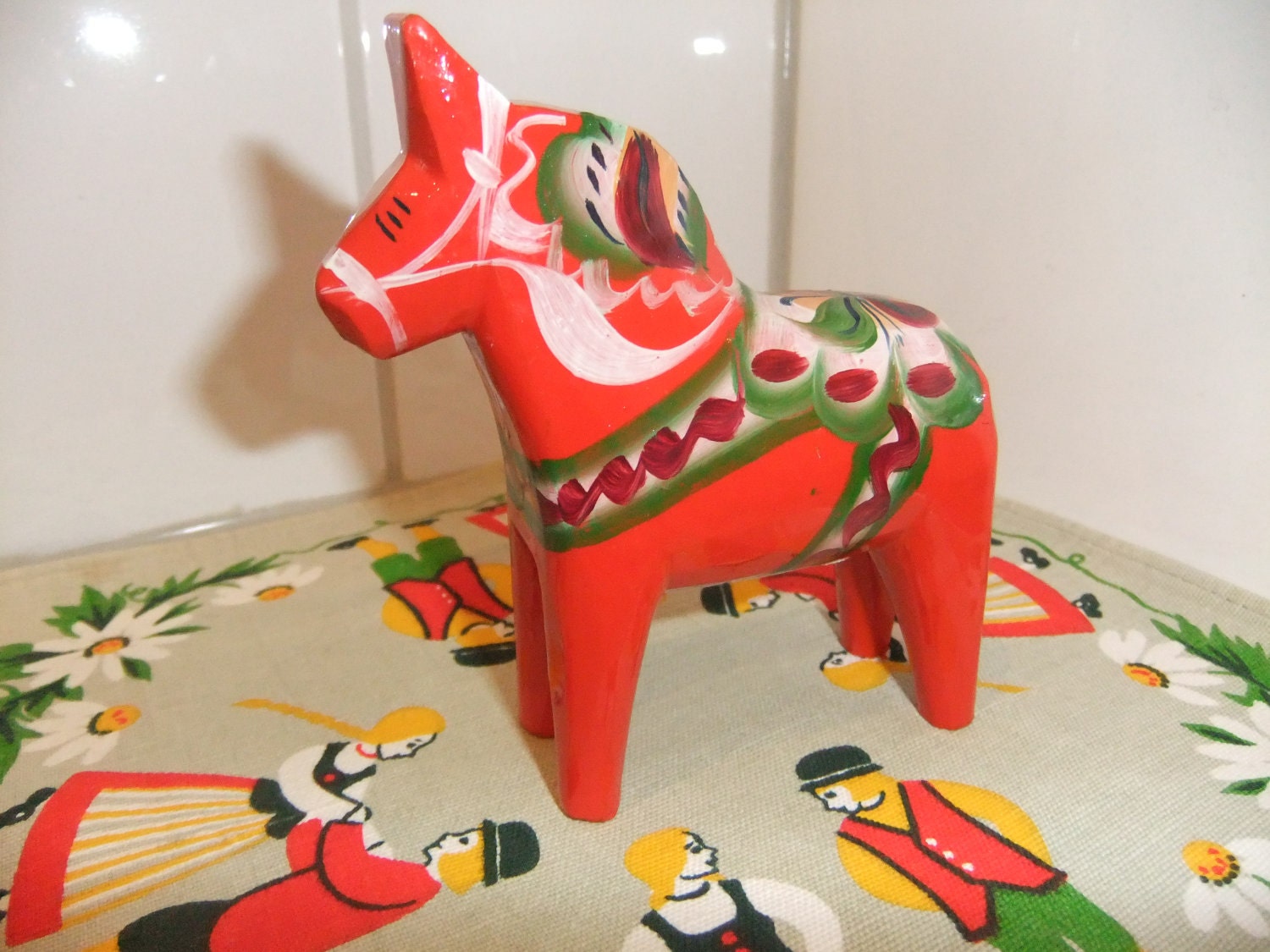 SALE Swedish vintage Dalahorse from Nusnäs Genuin Swedish craft works