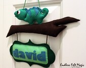 Felt Personalized Door Name Sign - Felt Iguana sitting on a tree branch - with 5 letter name sign - Nursery Decoration