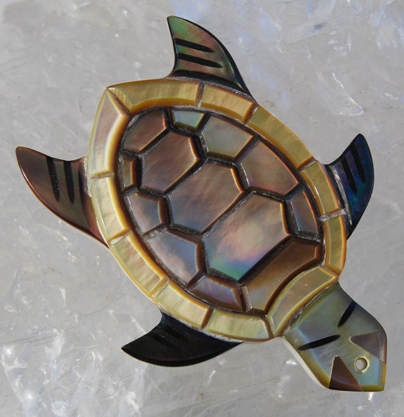 Shell Pendant MOP Mother of Pearl Black Lip Shell Turtle Totem Large 60x45x7mm Qty 1